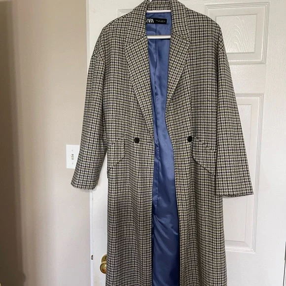 Zara coat - Picture 1 of 3